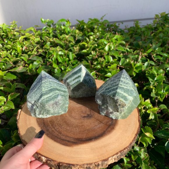 Green Zebra Jasper Polished Point, Crystal Grid Points, Boho Artwork, Healing - Picture 5 of 5